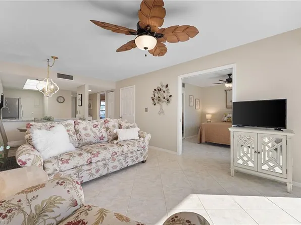 600 Neapolitan WAY #144, NAPLES, FL 34103