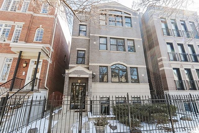 1st image of 2721 N Wilton Ave APT 1S