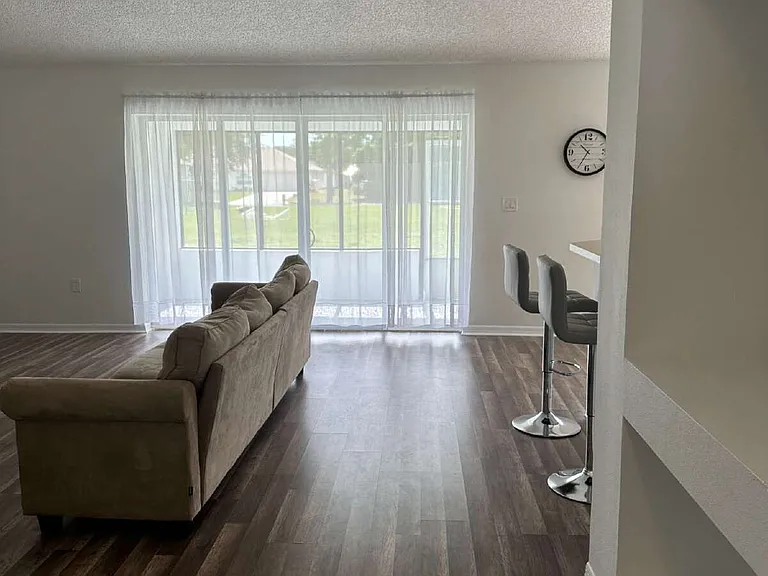 3127 Lowry Blvd SE — Photo 5