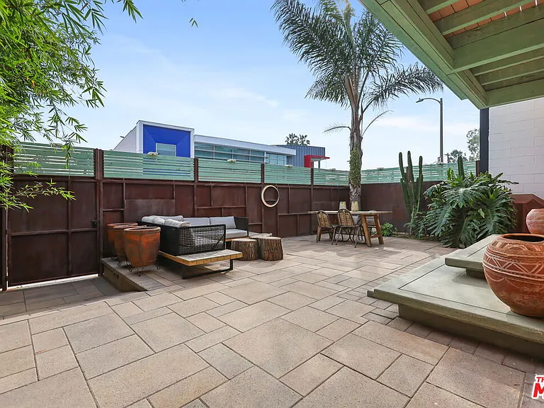 621 Rose Ave #B — Photo 18