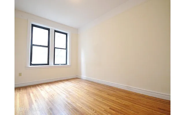Rented by Douglas Elliman | media 11