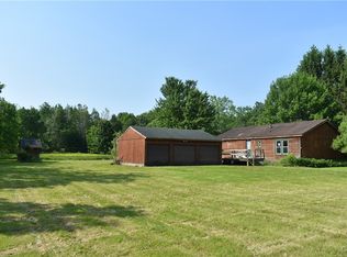 3792 Floridaville Rd, Cato, NY 13033