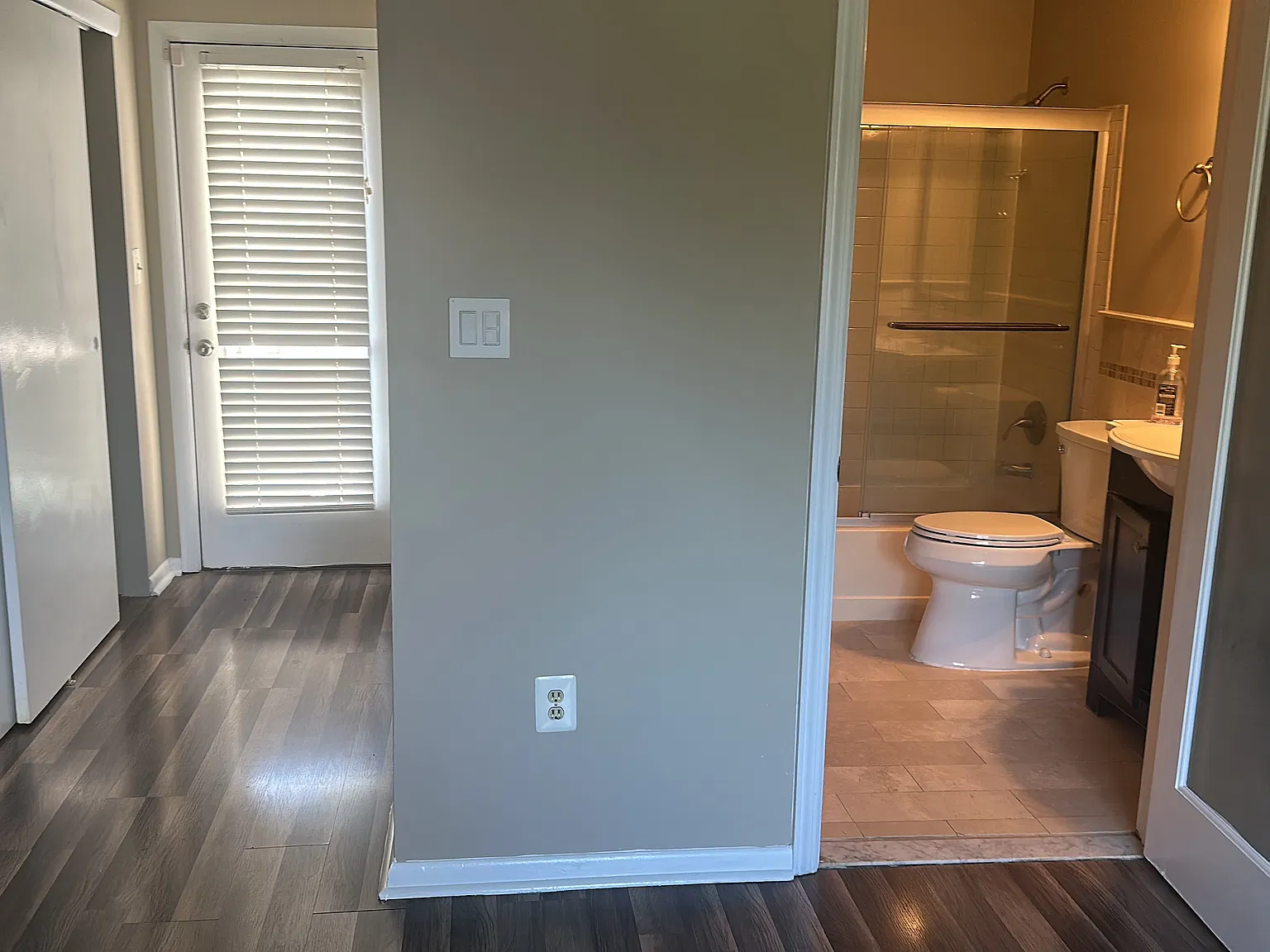 2 bed, 1166 sqft, $2,500 — Photo 2