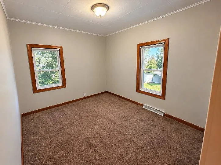 822 Single Avenue - 1 — Photo 2