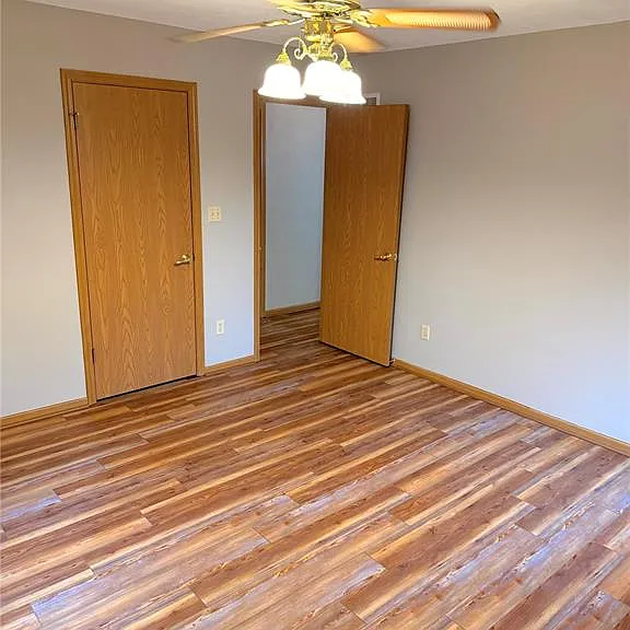 721 S Cherry St — Photo 15