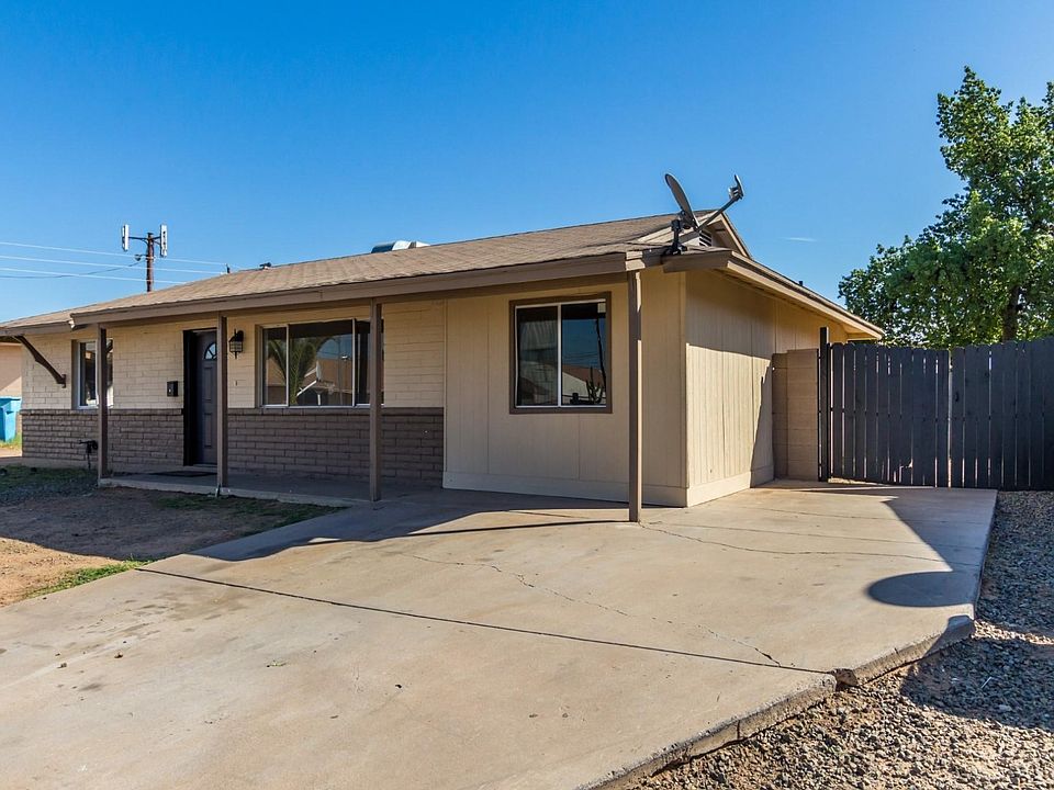 2647 N 58th Ln - RV Gate