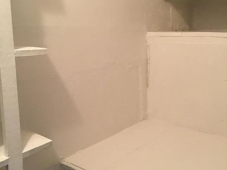 Walk-in Pantry