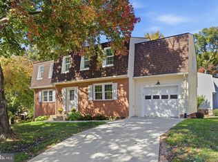 10431 Headly Ct, Fairfax, VA 22032