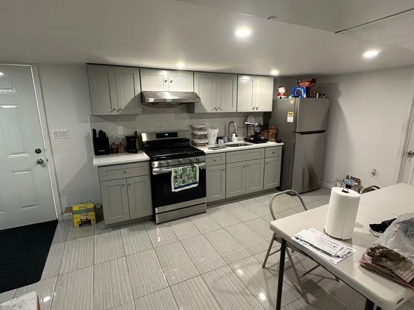 110 Sterling Ave UNIT 1