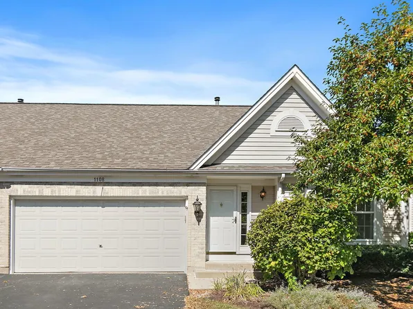 1108 E Danbury Dr, Cary, IL 60013