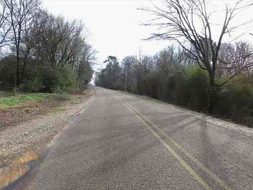 2nd image of 2898 Corinth Rd