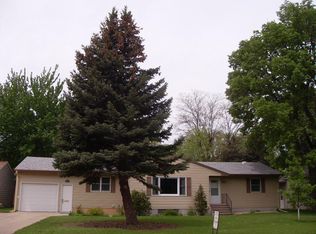 1845 Illinois Ave SW, Huron, SD 57350