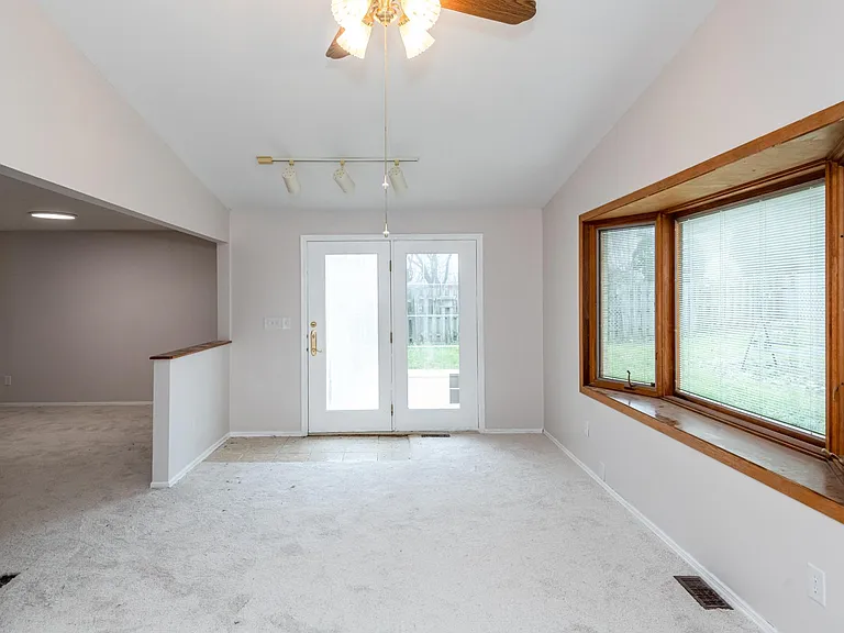 6757 Summerdale Dr — Photo 23
