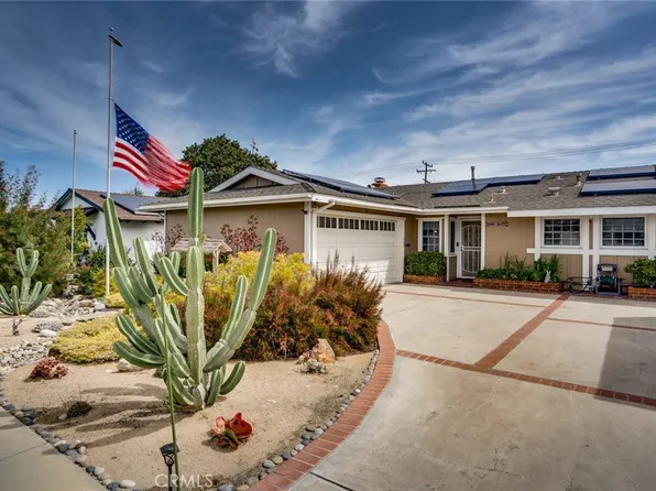 16372 Hollywood Ln, Huntington Beach, CA 92649