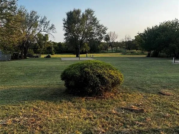 2607 W Orbit Dr Lot 5 & 6, Guthrie, OK 73044