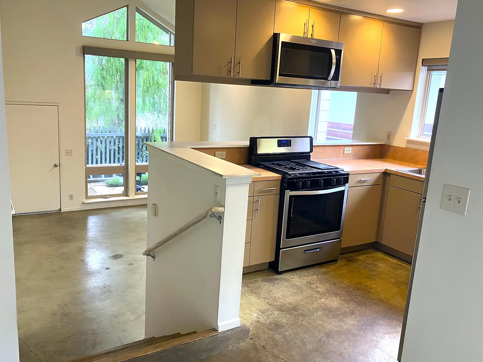2 bed, 1366 sqft, $3,500 — Photo 3