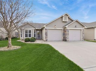 15629 Landauer St, Basehor, KS 66007
