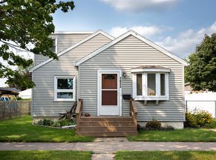 1633 Redfield St, La Crosse, WI 54601