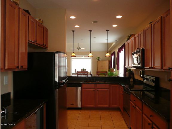 5th image of 102A Reserve Green Drive