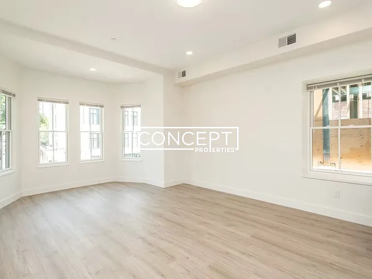 Longwood Row — Photo 67