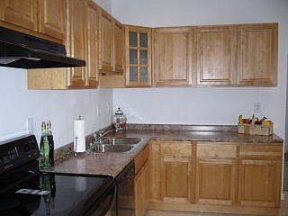 2nd image of 2074 E Cumberland St