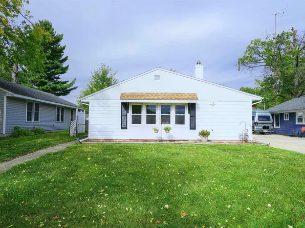 236 Ardennes Ave, Mishawaka, IN 46545