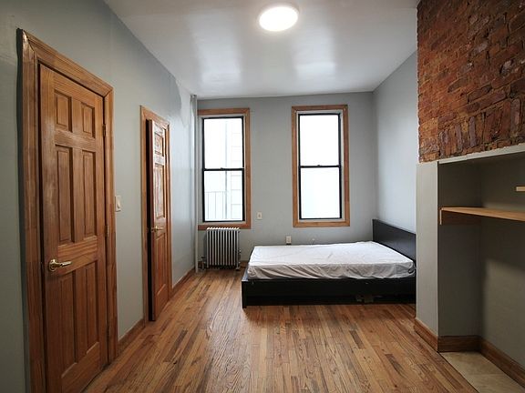 3rd image of 208 Himrod St APT 2R