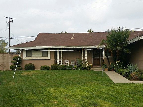 Front Yard and Entrance
