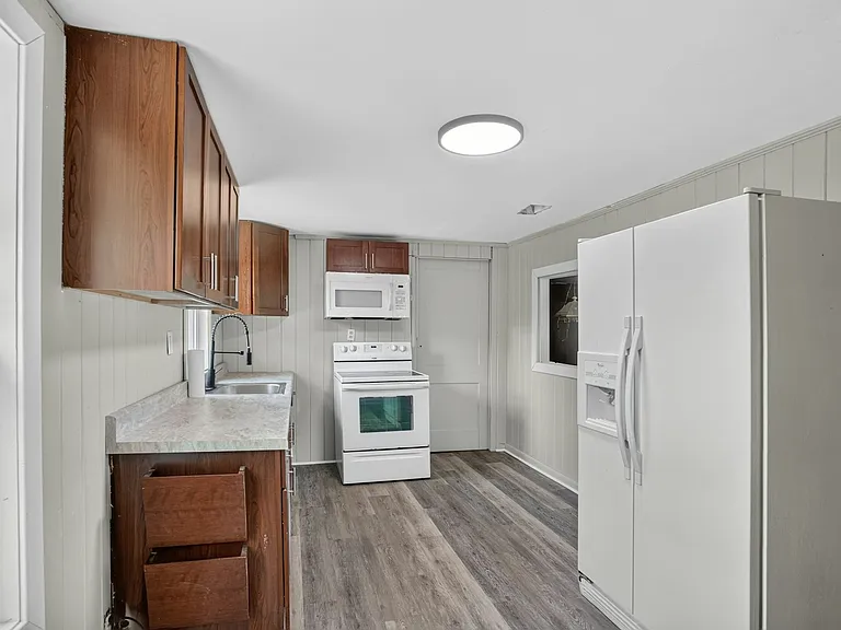 902 George Hill Rd — Photo 3
