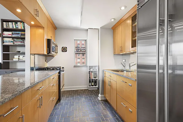 Rented by Compass | media 19