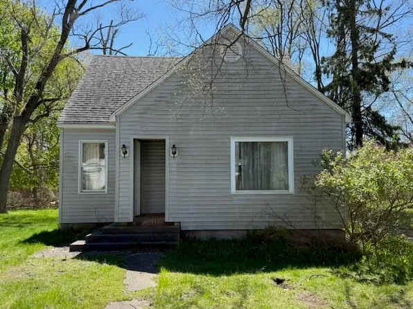 1961 Bundt Dr, Muskegon, MI 49441