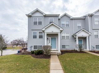 560 N Triumph Ct, Hainesville, IL 60073