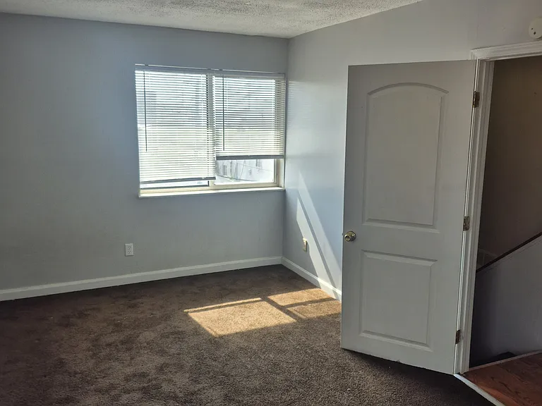 120 W Catalan St #118 — Photo 2