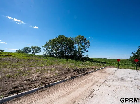 1649 Autumn Rd, Hickman, NE 68372