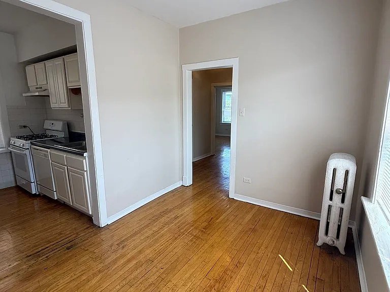 4256 N Mozart St #3A — Photo 3