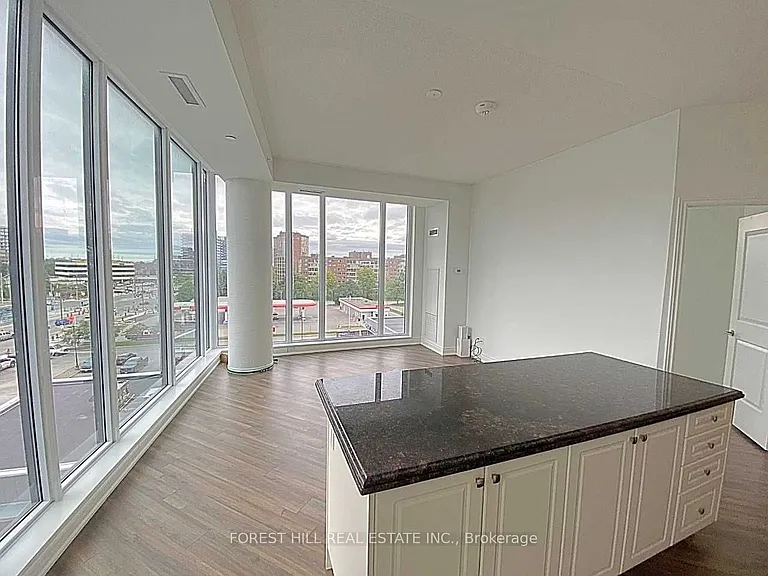 9618 Yonge St #605 — Photo 8