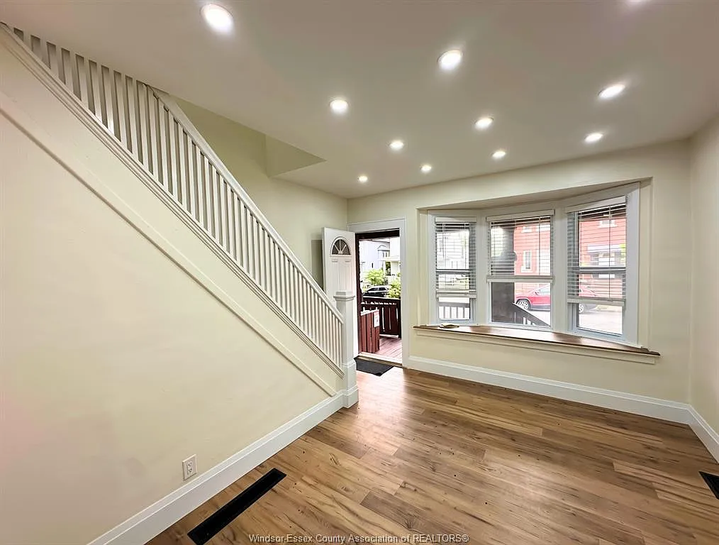 2 bed, $1,800 — Photo 3