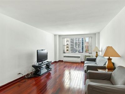 1270 5th Avenue #11B, Manhattan, NY, 10029