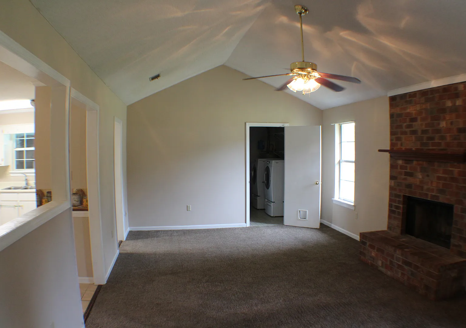 4101 clinton way 3bed 2 bath Martinez Columbia county w fenced in yard — Photo 3