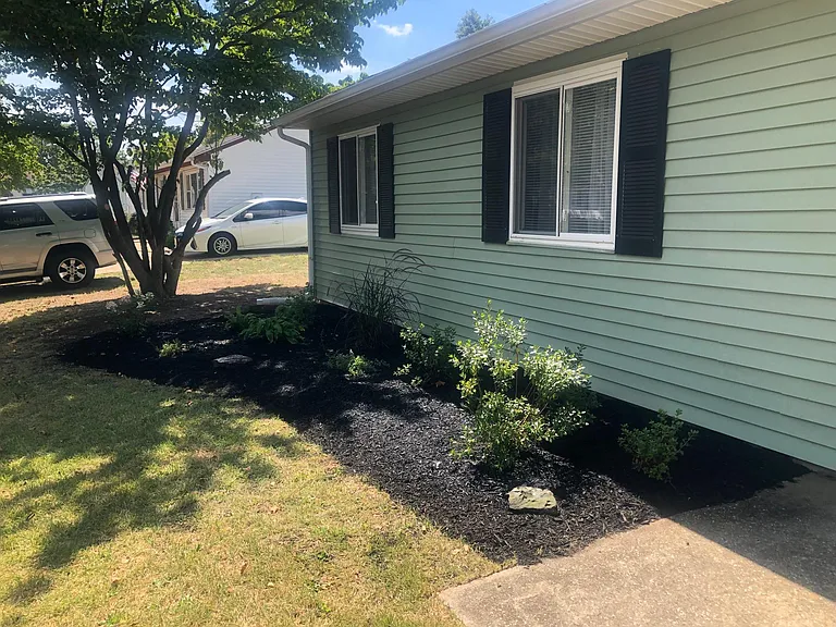 605 Marie Dr — Photo 5