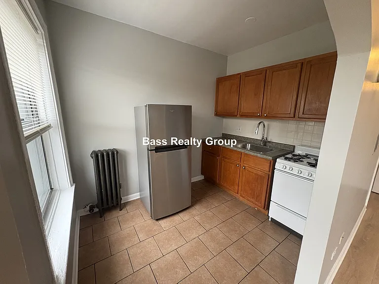 1719 W Estes Ave #304 — Photo 4