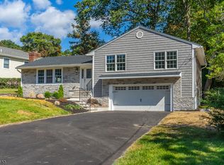 378 Creek Bed Rd, Mountainside, NJ 07092