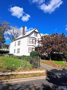 549 N Grove St, East Orange, NJ, 07017