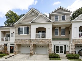 605 Brook Hollow Dr, Whippany, NJ 07981
