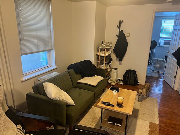 4th image of 2207 Naudain St #2F