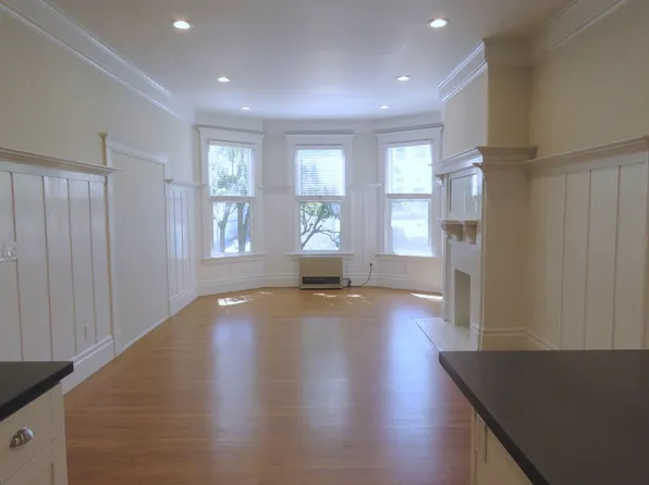 135A, 619 Clayton St #2, San Francisco, CA 94117