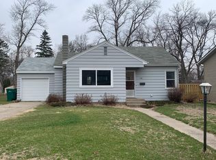 418 S Litchfield Ave, Litchfield, MN 55355