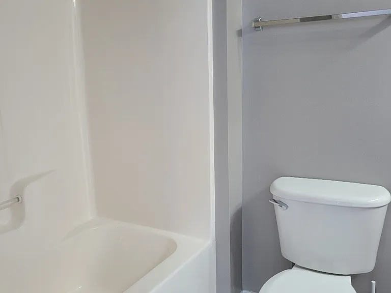 1 Abbey Ave — Photo 14