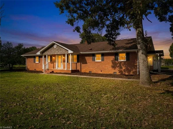 3828 Clingman Rd, Ronda, NC 28670
