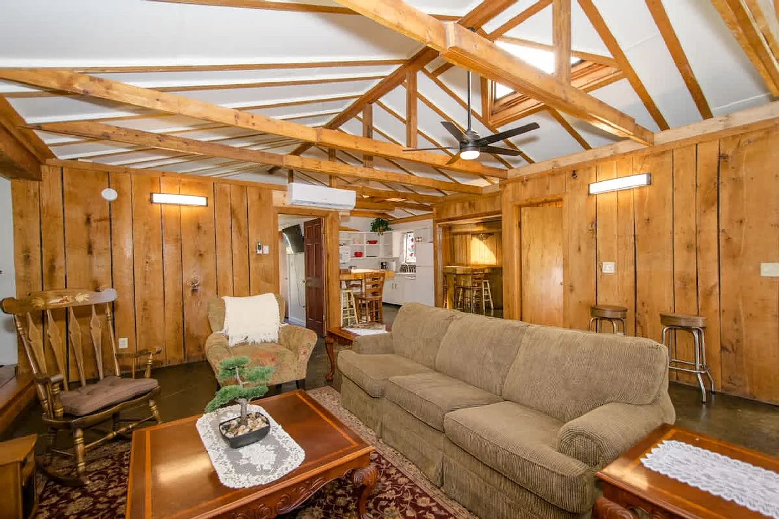 2 bed, 1.0 bath, 699 sqft, $2,236 — Photo 4